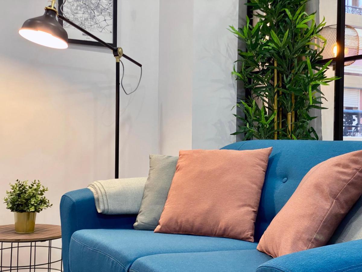 Charming Madrid Styles Apartment Bagian luar foto